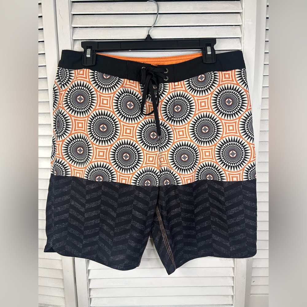 O’Neill Hyperfreak Orange and‎ Black Patterned Board Shorts